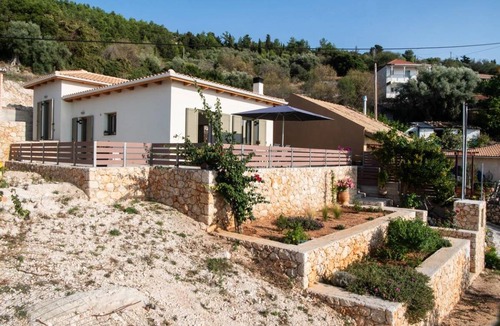 Athani House | 78 m² House ∙ 3 bedrooms ∙ 6 guests