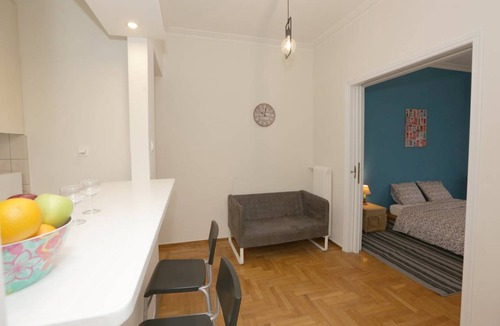 Pangrati Resort | 78 m² Private room ∙ 1 bedroom ∙ 1 guest