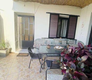 Salakos House | 79 m² House ∙ 2 bedrooms ∙ 4 guests