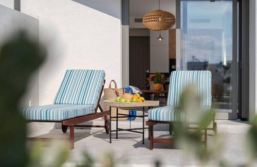 Naxos Villa | 79 m² Villa ∙ 2 bedrooms ∙ 5 guests