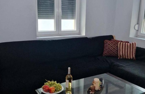 Mytilene House | 80 m² House ∙ 2 bedrooms ∙ 5 guests