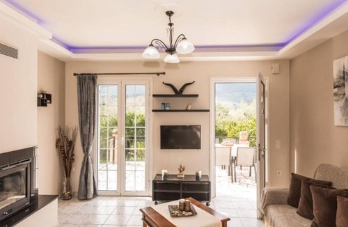 Agia Marina House | 80 m² House ∙ 2 bedrooms ∙ 5 guests