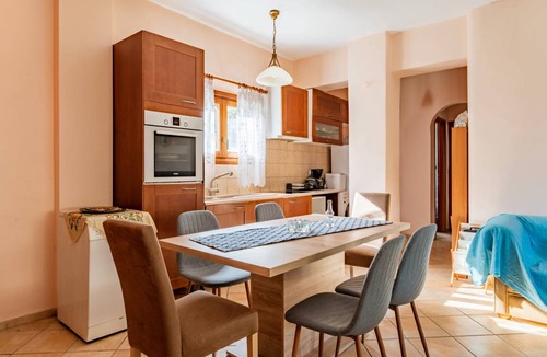 Kapparia House | 80 m² House ∙ 2 bedrooms ∙ 6 guests