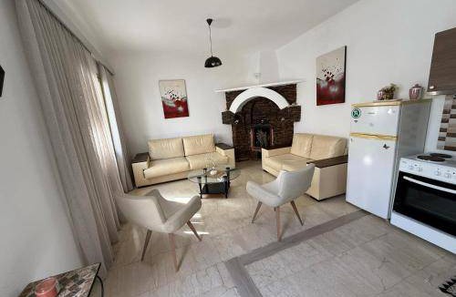 Monopari House | 80 m² House ∙ 2 bedrooms ∙ 5 guests