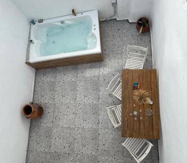 Monopari House | 80 m² House ∙ 2 bedrooms ∙ 5 guests