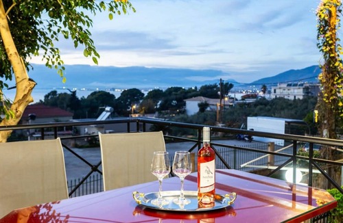 Paralia Vergas House | 80 m² House ∙ 3 bedrooms ∙ 8 guests