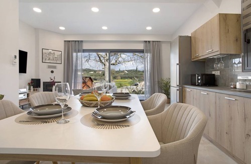 Agia Marina Villa | 80 m² Villa ∙ 2 bedrooms ∙ 4 guests