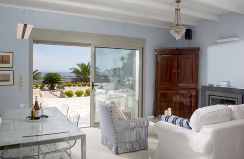 Achlia House | 84 m² House ∙ 2 bedrooms ∙ 4 guests