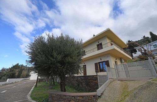 Ikaria House | 85 m² House ∙ 3 bedrooms ∙ 5 guests