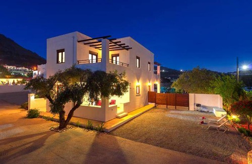 Pefkos Resort | 85 m² Resort ∙ 2 bedrooms ∙ 4 guests
