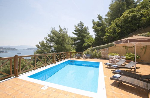 Katsarou Villa | 85 m² Villa ∙ 2 bedrooms ∙ 7 guests