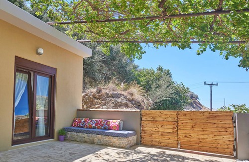 Rodakino Villa | 86 m² Villa ∙ 2 bedrooms ∙ 5 guests