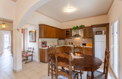 Agios Stefanos Apartment | 90 m² Apartment ∙ 2 bedrooms ∙ 6 guests