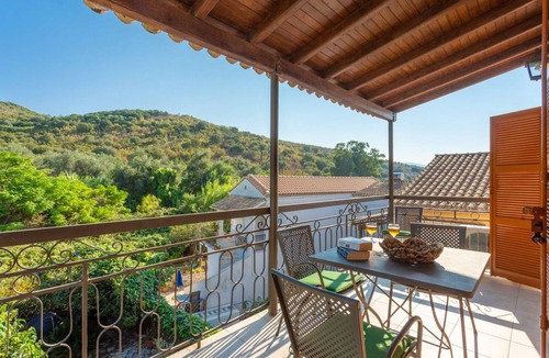 Agios Stefanos Apartment | 90 m² Apartment ∙ 2 bedrooms ∙ 6 guests