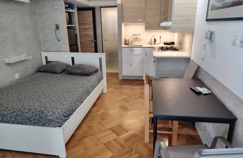 Thessaloniki Apartment | 90 m² Apartment ∙ 4 bedrooms ∙ 11 guests