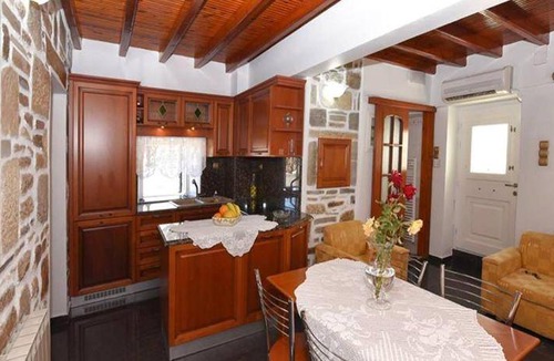 Ano Siros House | 90 m² House ∙ 2 bedrooms ∙ 7 guests
