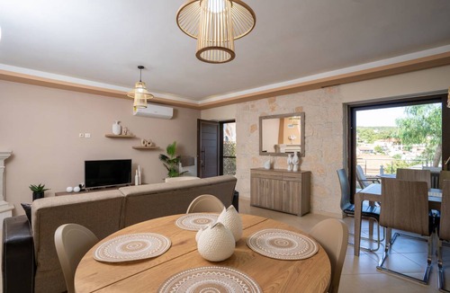 Agia Marina House | 90 m² House ∙ 2 bedrooms ∙ 5 guests