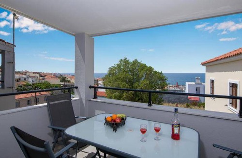 Panormos Apartment | 90 m² Serviced apartment ∙ 2 bedrooms ∙ 10 guests