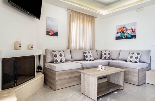 Triopetra Villa | 90 m² Villa ∙ 3 bedrooms ∙ 8 guests