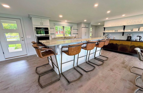 Bethlehem House | 9FR Renovated home with beautiful views, large yard, dogs welcome! AC