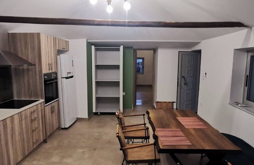 Nerantza Villa | A beautiful,renovated house on the sea! Quiet & ideal for families.Pet friendly