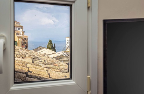 Old Town Apartment | A casa della nonna - Three Bedroom Apartment, Sleeps 6