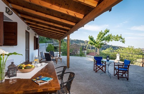Lakkoi Cottage | A cottage perfect for quiet vacation, inside the nature and close to Samaria.