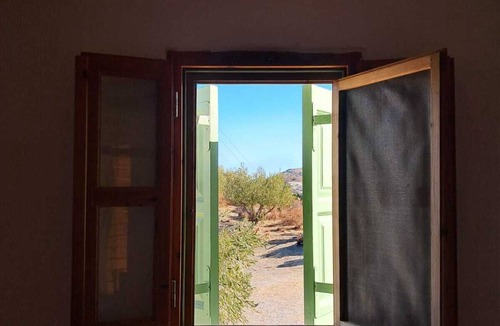 Leros House | a house between the sky and the sea of ​the island of Leros