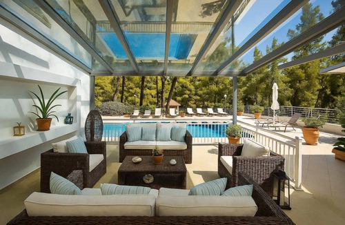 Sane Villa | A Private Haven: Hera with Secluded Pool & Garden