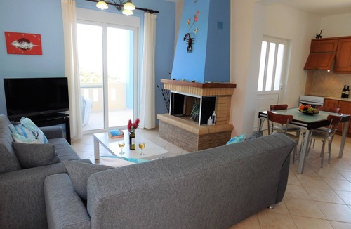 Apokoronas Villa | A very private 3 bedroom villa with large pool, fantastic sea & mountain views.