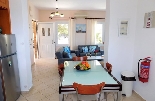 Apokoronas Villa | A very private 3 bedroom villa with large pool, fantastic sea & mountain views.
