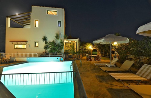 Drapanos Villa | A villa with private pool and breathtaking panoramic view of Souda Bay