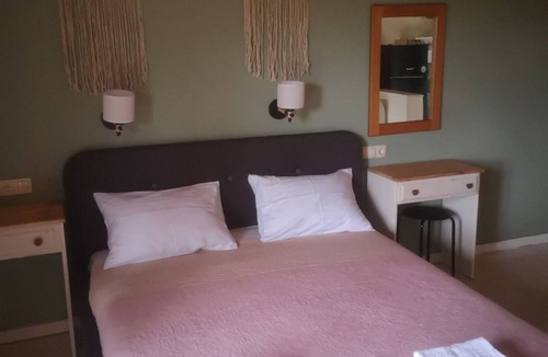 Paralia Pantaleimonos Bed & Breakfast | Achillion b& b #115