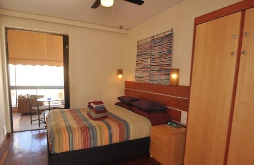 Pangrati Condo | Acropolis Beta, 3 Bdrm, 2 BA Sleep 8 in Real Beds,