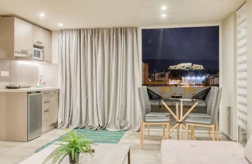 Athens City Centre Apartment | Acropolis Magical View Suite @ Metro Kerameikos