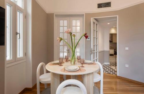 Filopappou Apartment | Acropolis Maisonette 3BR 6ppl 15min Metro&Museum