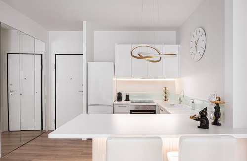Kinosargous Apartment | Acropolis Sherlock Residence
