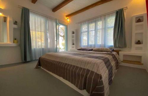 Votsi House | Actaea Villa