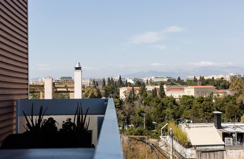 Mets Apartment | Adorable 2BD Apartment near Kallimarmaro Stadium