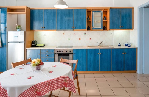 Perivolos Apartment | Aegean Blue Santorini Perivolos near the Beach with Sea View & Wi-Fi