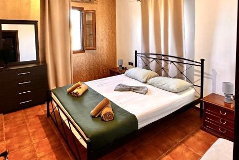 Alinda Apartment | Aegean Breeze