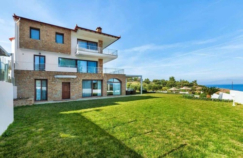 Kassandra Apartment | Aeolos Grand Suite w/Pool, Sea & Garden Views