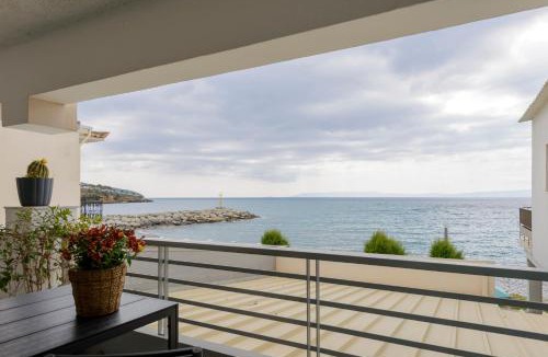 Akrogialion Apartment | Agali 1 Mesonet In Front Of The Sea