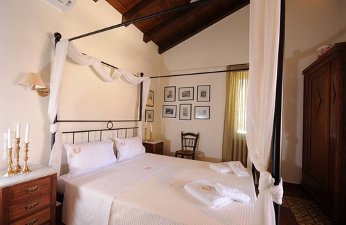 Pyrgos Psilonerou Hotel | Agapi, A Beautiful small apartment with big veranda, perfect for a couple