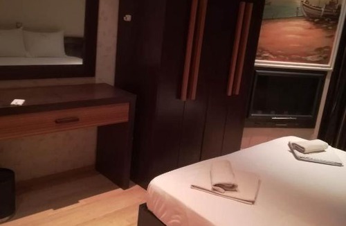 Methoni Hotel | Agathoupoli beach