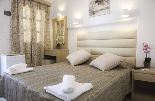 Paraga House | Agia Anna on the beach