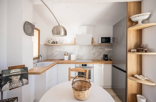 Limni Vouliagmenis House | Agrambeli Apartment 6/7 at Heraion Lagoon