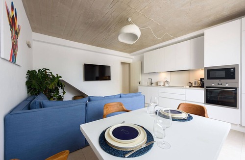 Ampelas Villa | Akoya Pearl 2