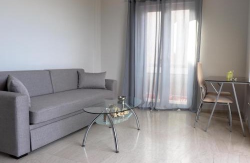 Paralia Porovitsis Apartment | Akrata Beachfront