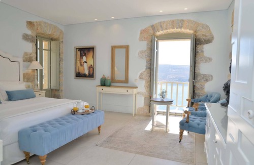 Karavostasi Hotel | Akrolithi Boutique Hotel